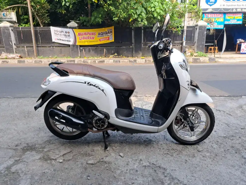 Honda scoopy 2017