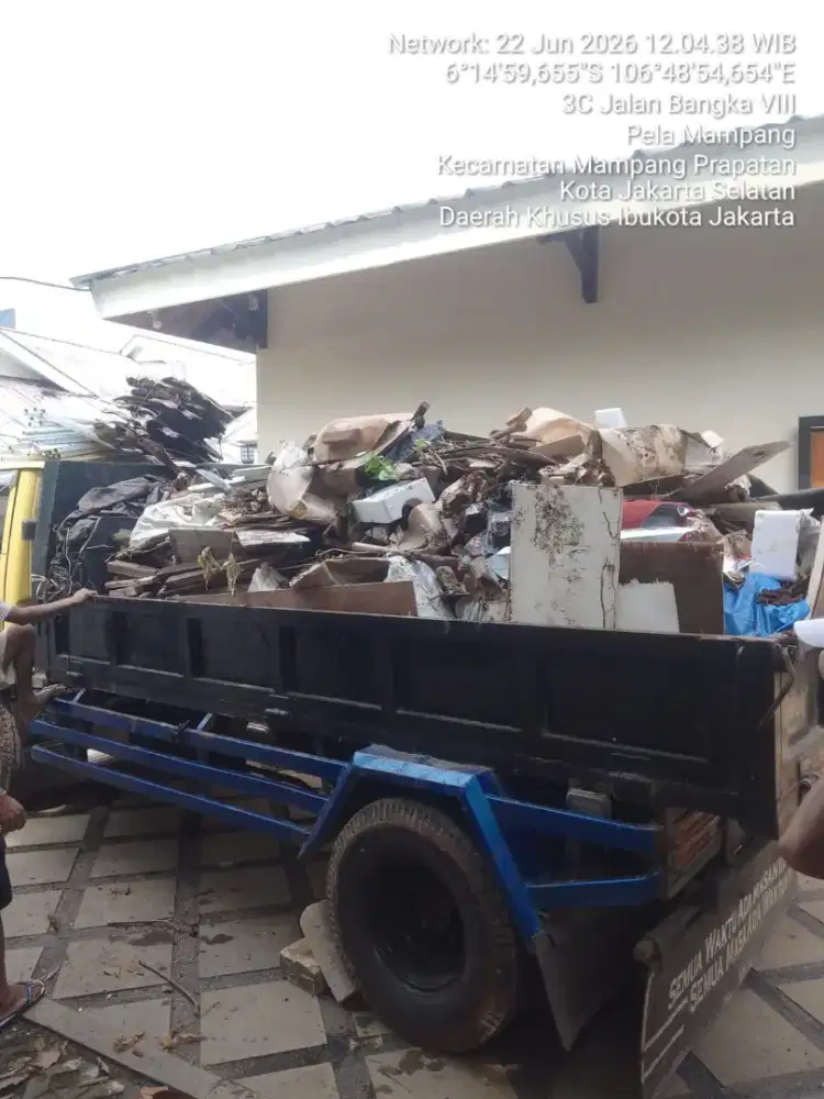 Jasa buang puing dan angkut sampah