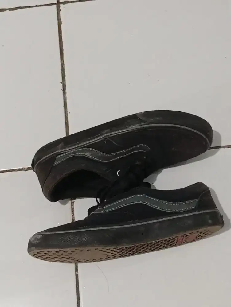 SEPATU VANSS BEKAS
