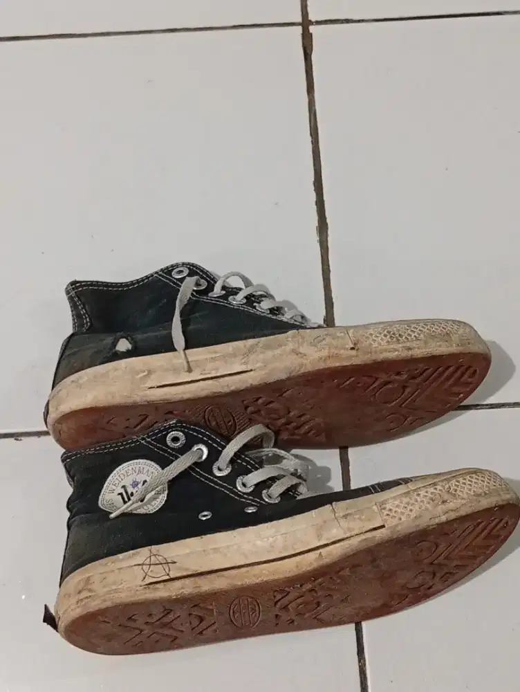 SEPATU  WARIORR