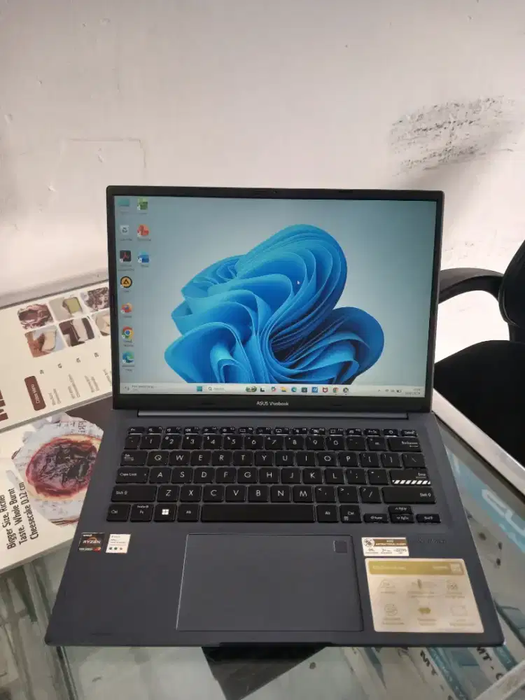 Laptop Asus Vivobook M1403Q Amd Ryzen 7 5800H Ram 16 Sdd 512