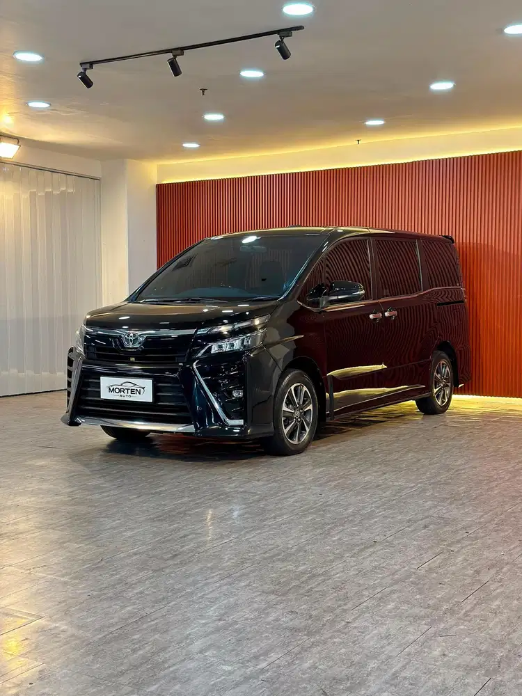 Voxy 2.0 50th Anniv 2021 odo 46 Ribuan