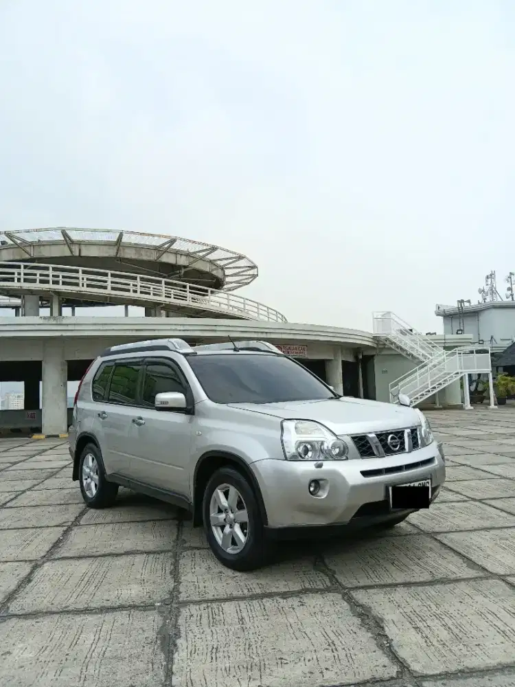 Antik 2009 Nissan X-Trail XT 2.5 AT Matic Terawat