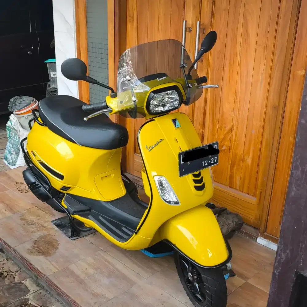 Vespa S125 2022 - KM. 1000 real tangan pertama