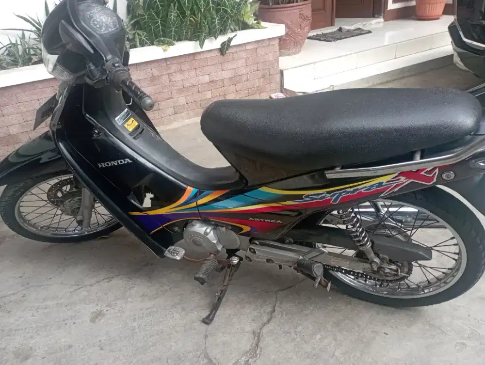 Jual supra x 2005