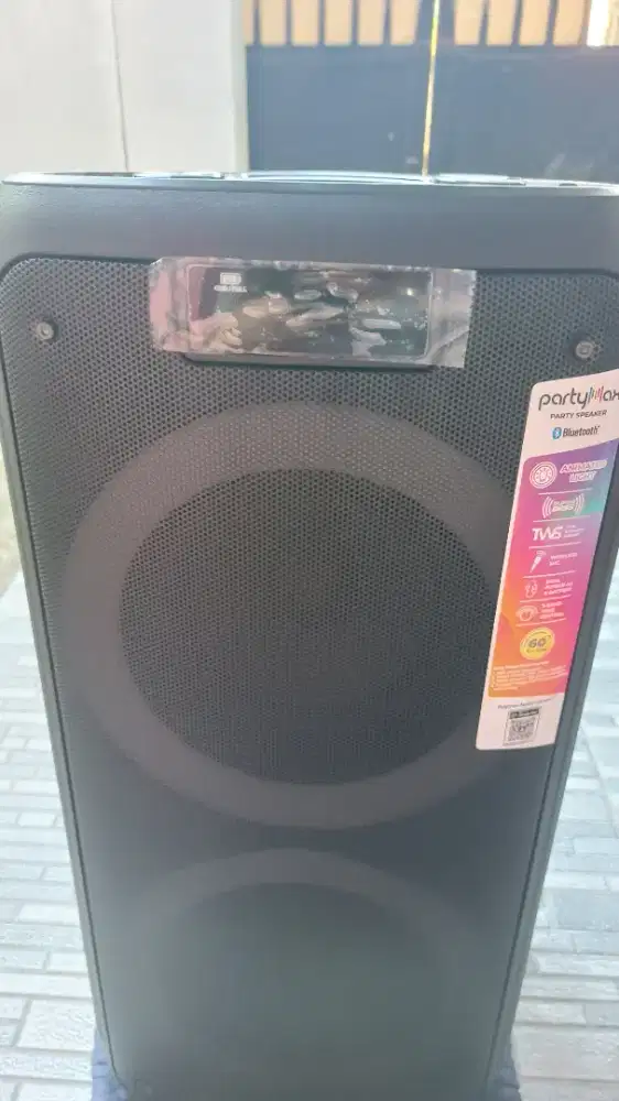 Speaker Polytron Partymax PPS 8L22