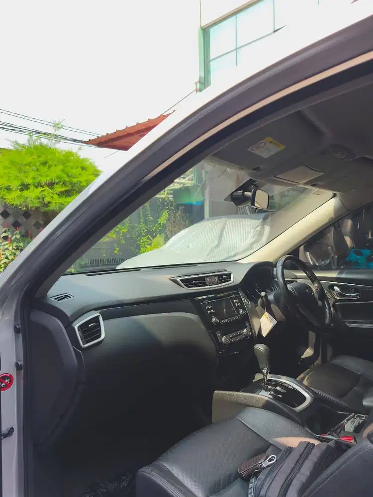 DIJUAL – NISSAN X-TRAIL 2.5 T32 Bensin-AT 2015