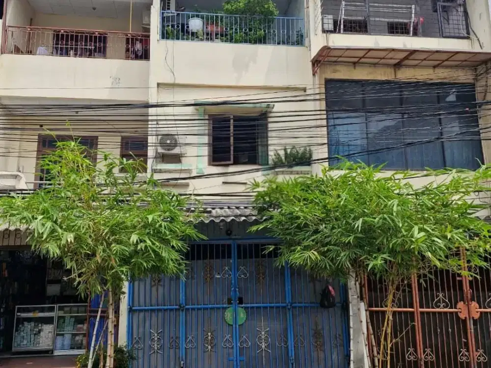 ANA DISEWAKAN RUMAH UK 4X10M DI JALAN RAYA JELAMBAR