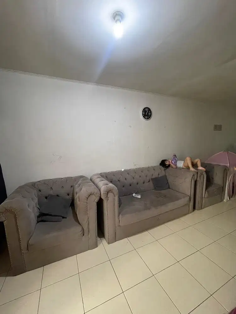 JUAL SOFA MASIH BAGUS