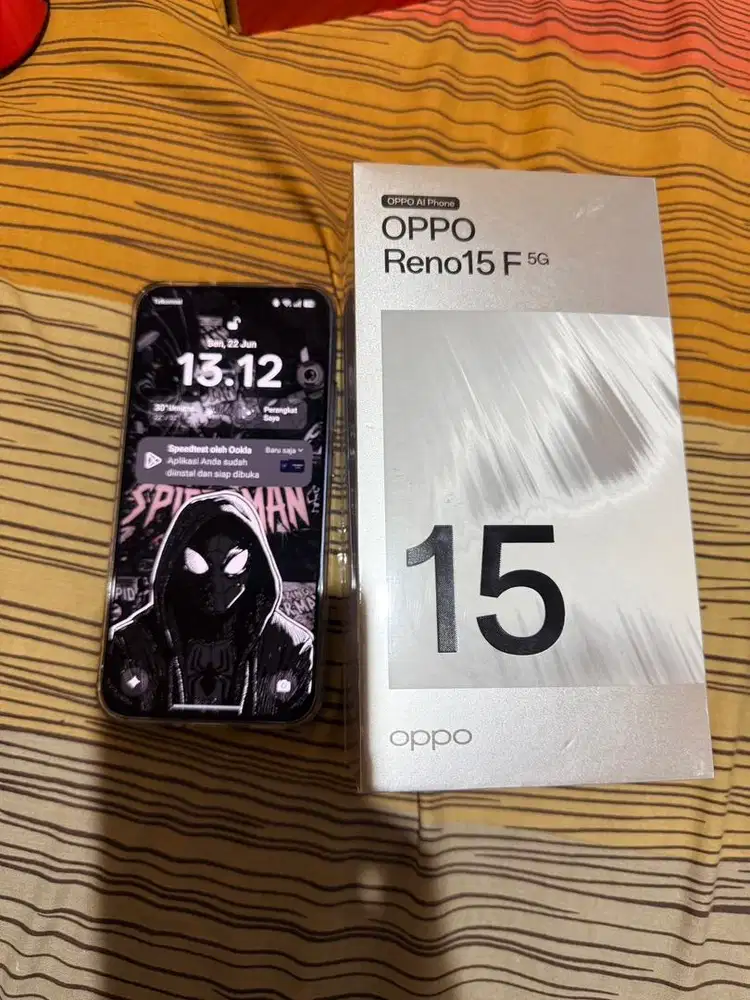 Oppo Reno 15F 8/256 Resmi