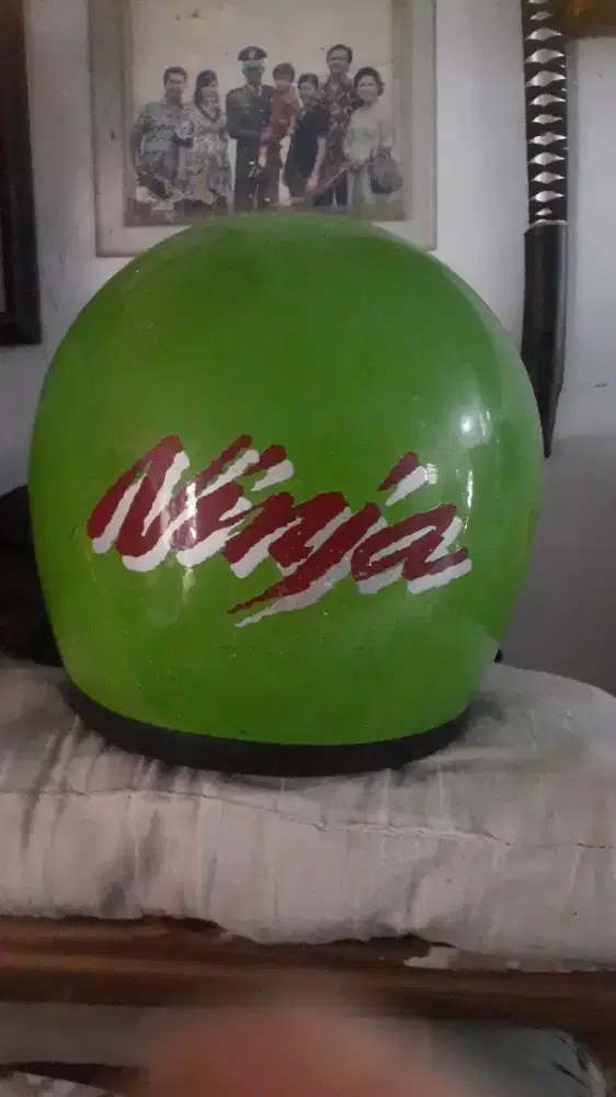 Helm NINJA full face dengan kondisi masih bagus
