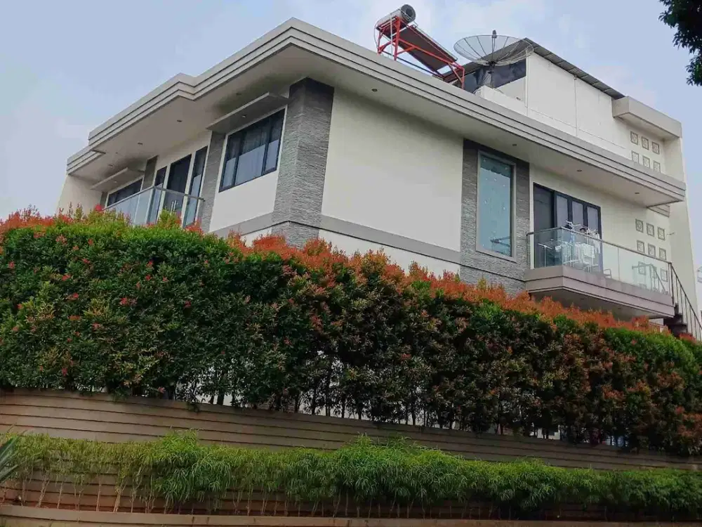 DIJUAL RUMAH HOOK CANTIK TERAWAT SIAP HUNI FURNISHED