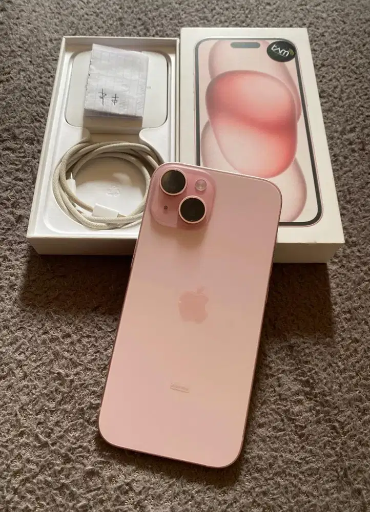 Di Jual  Iphone 15 128 GB iBox Pink Garansi ON Mei 2027