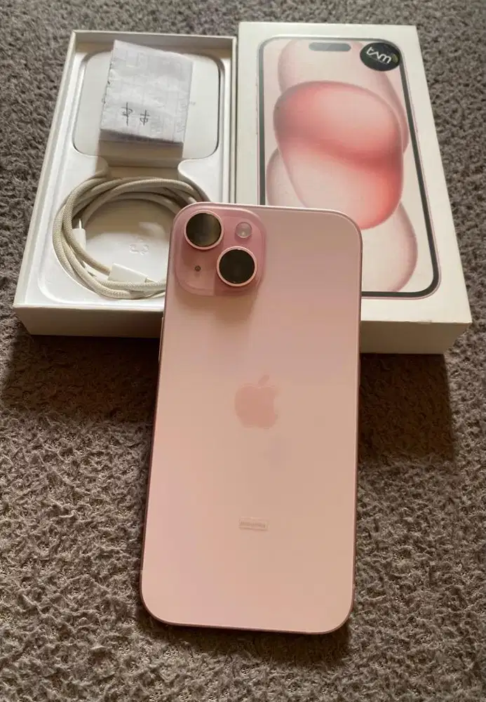 Di Jual  Iphone 15 128 GB iBox Pink Garansi ON Mei 2027