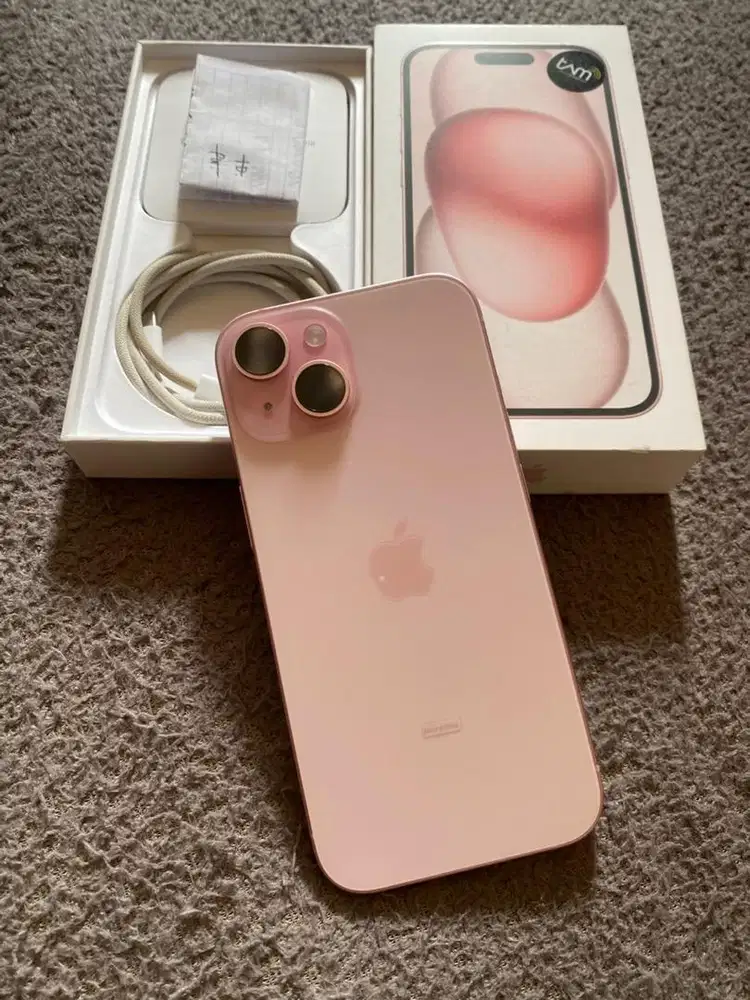 Di Jual  Iphone 15 128 GB iBox Pink Garansi ON Mei 2027