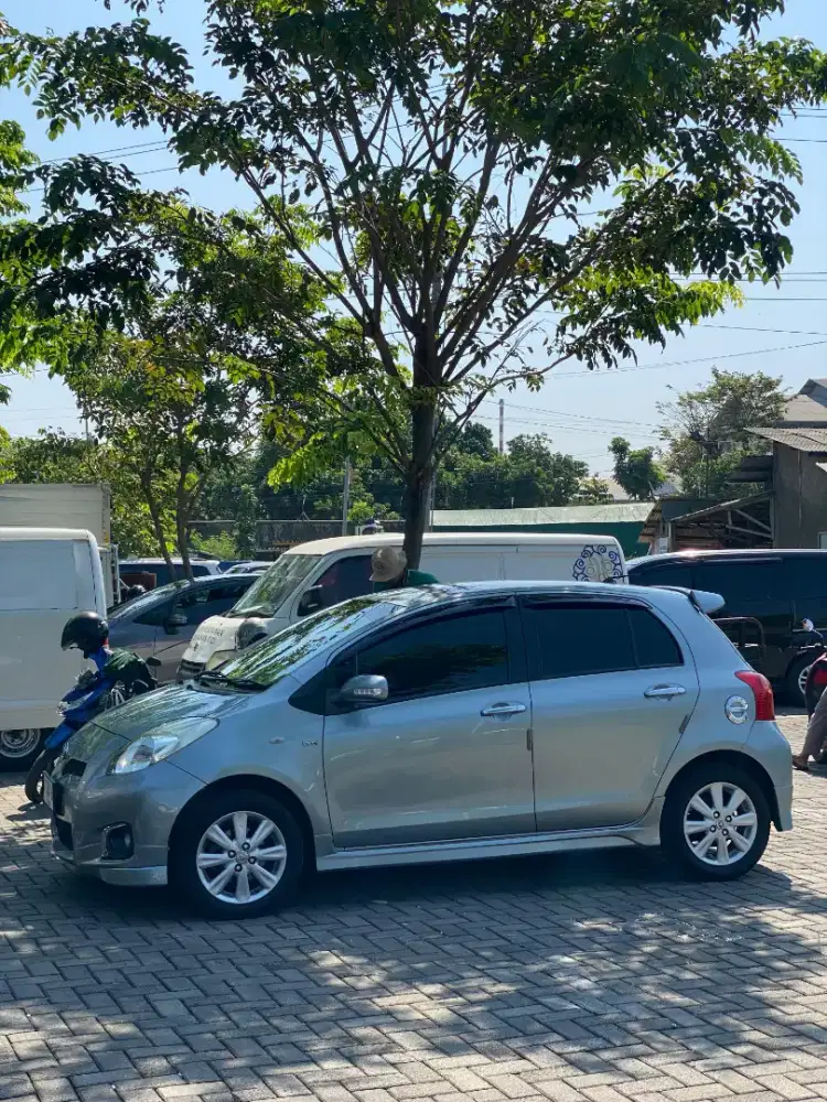 Yaris E MMC metic 2012 bln 11 plat k jepara
