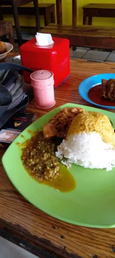 Nyari lowongan kerja