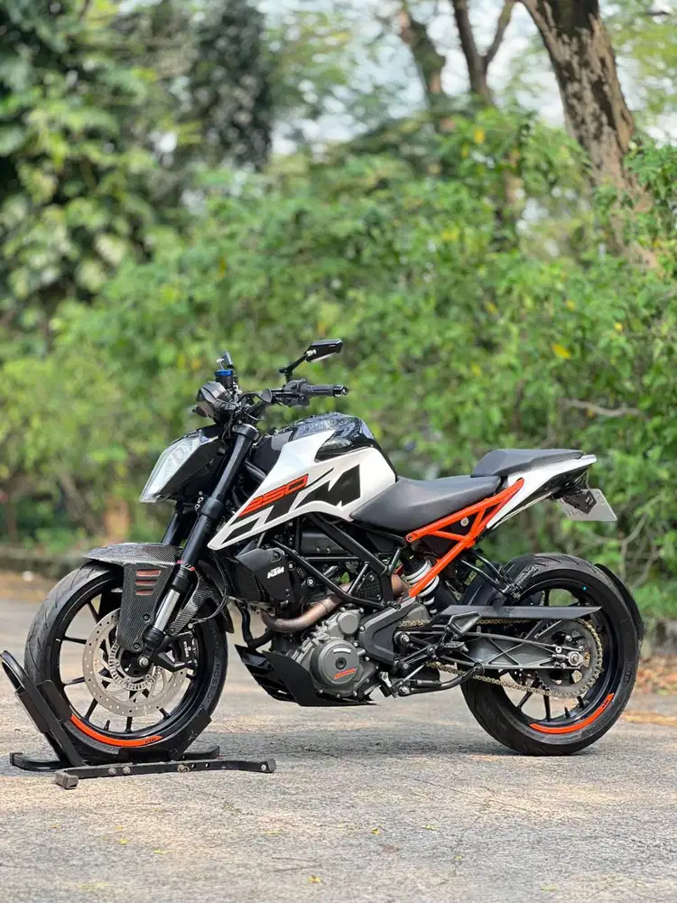 KTM DUKE 250 ABS 2020 PUTIH KM RENDAH PAJAK PANJANG NO MINUS