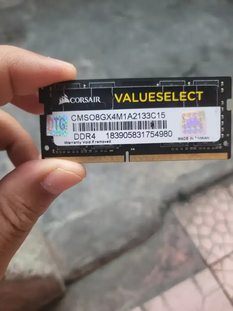 Ram laptop corsair ddr4 8gb normal tinggal pasang