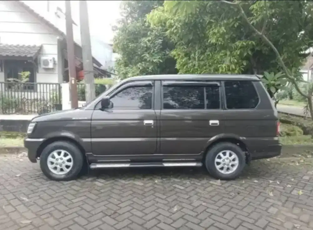 Mitshuhisi kuda deluxe 2.5 cc diesel