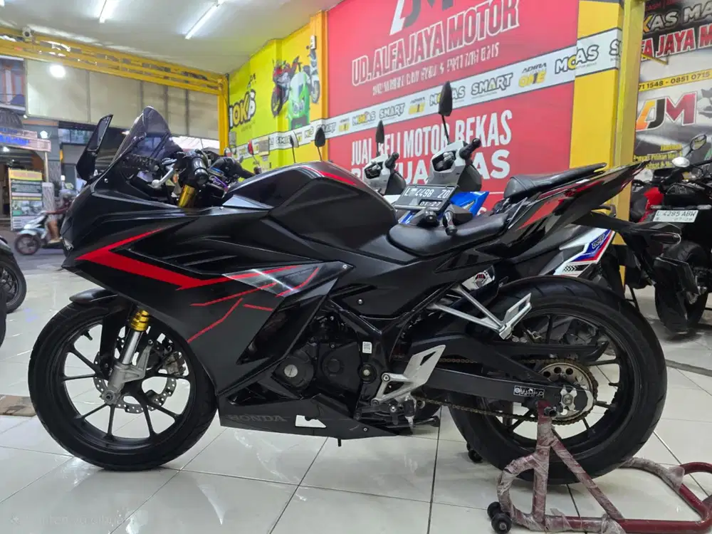 Honda CBR 150R tahun 2021
