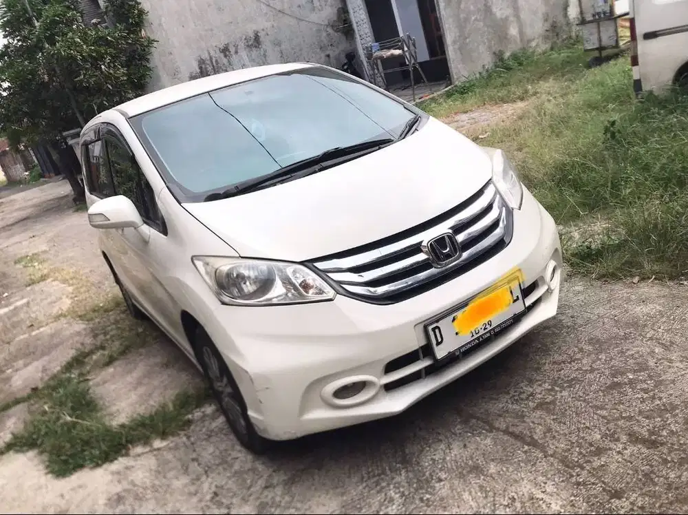 Dijual Cepat !! Honda Freed S AT (CKD) 2014