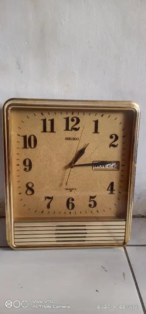 Jam Dinding Seiko Japan