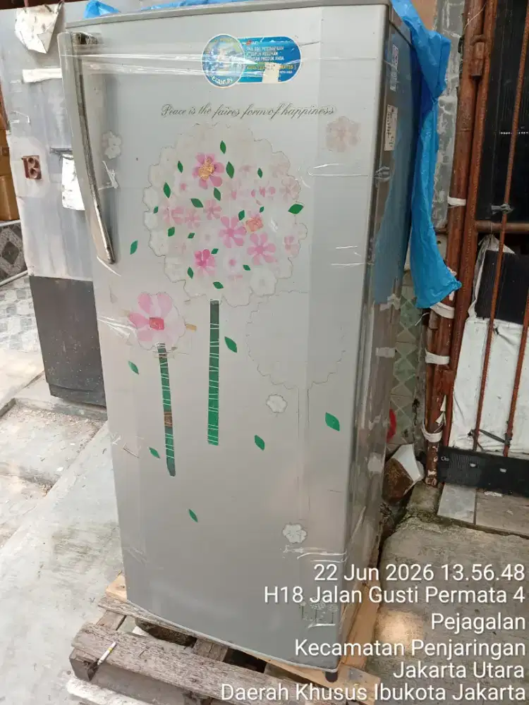Kulkas LG dijual