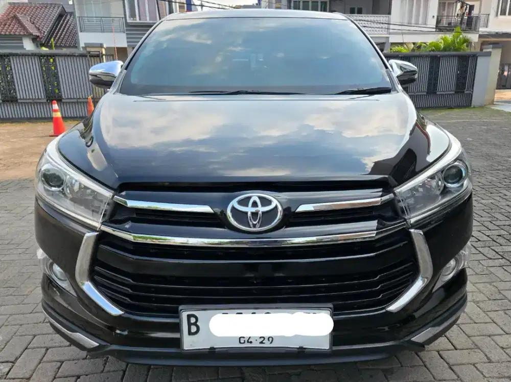 Dijual Innova V diesel 2020 Terawat dg modif body Venturer Jok Kulit