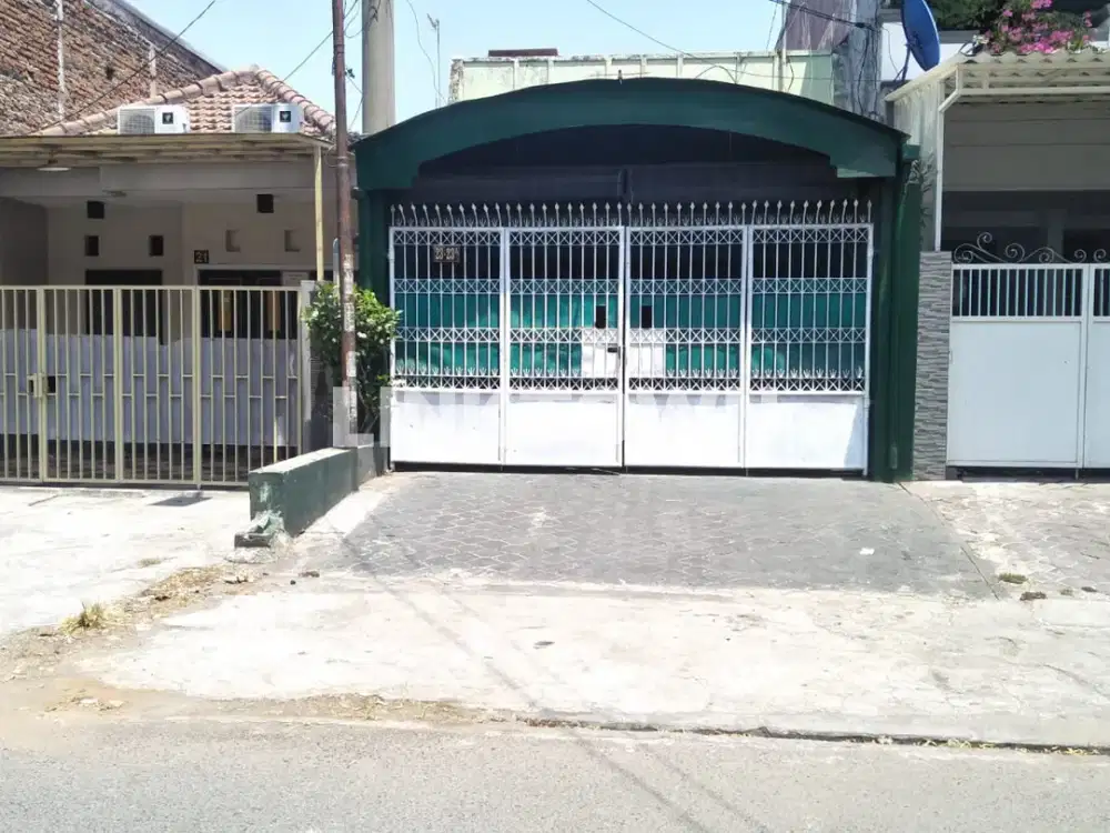 Termurah Rumah 2 Lantai di Legundi Genteng Pusat Kota Surabaya