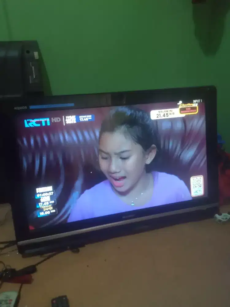 Tv lcd led 32 inch sharp+stb normal siap tonton nego tipis
