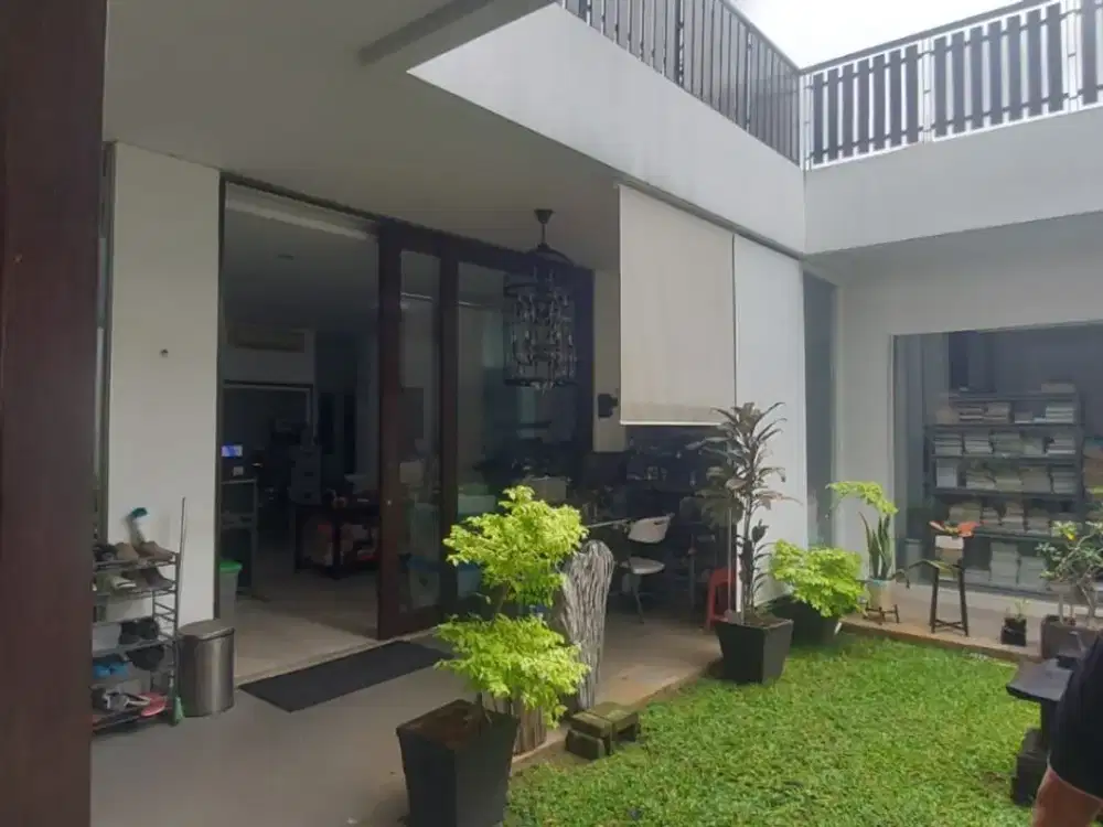 DIjual sewa Rumah Mewah Tosiga  Kebon jeruk Jakarta Barat