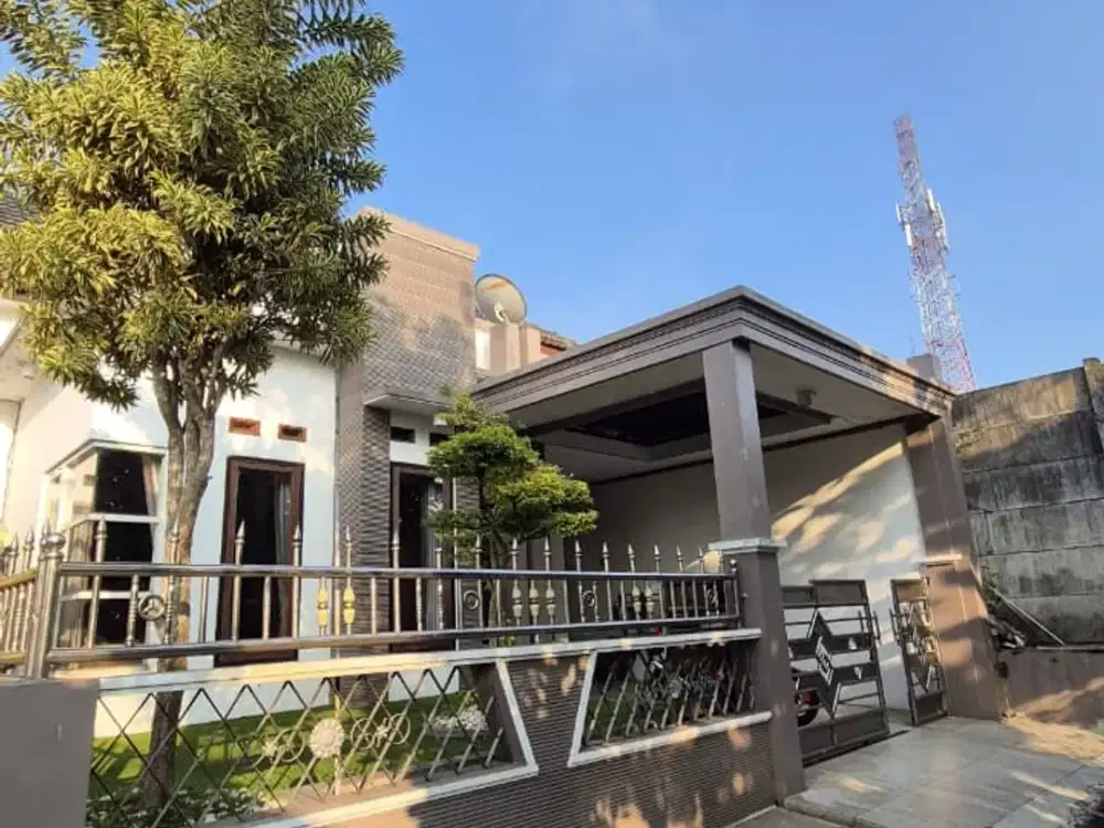 Rumah Cantik Di Randu Agung, Singosari, Kabupaten Malang