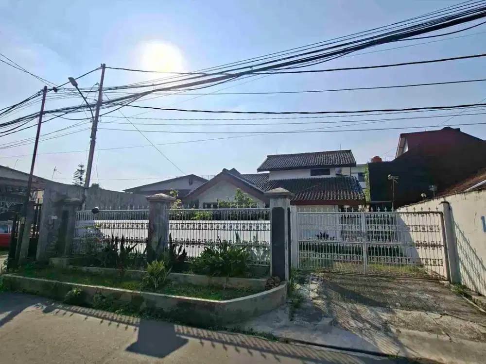 Rumah di Baranangsiang Indah Bogor Lokasi Strategis Harga Menarik
