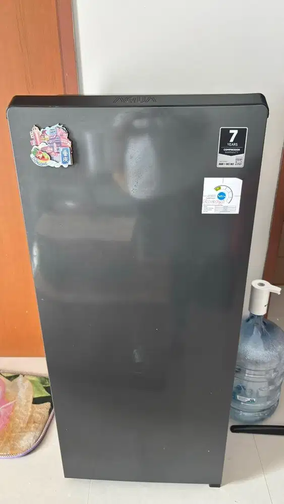 Kulkas Bekas merek Aqua