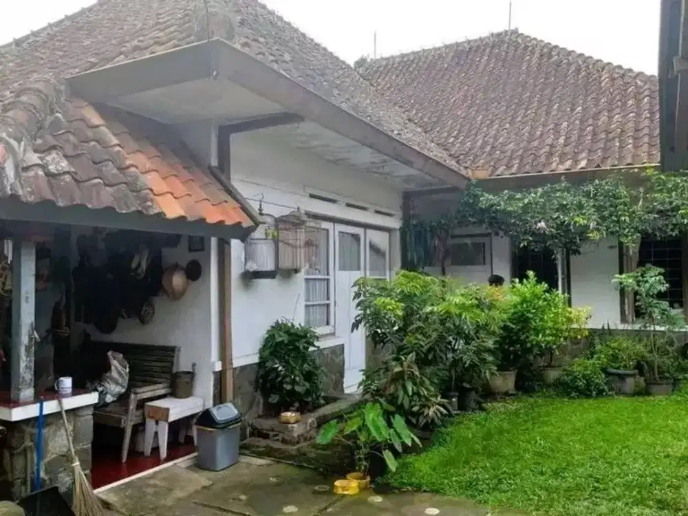 Rumah luas cocok untuk bisnis di riau Bandung Lokasi sangat Strategis harga Nego