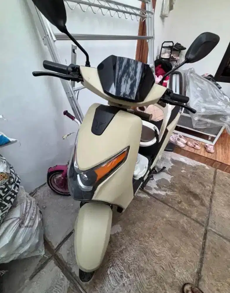 SEPEDA LISTRIK UWINFLY D75