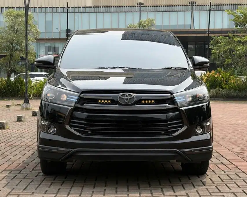 Toyota Innova Venturer Diesel