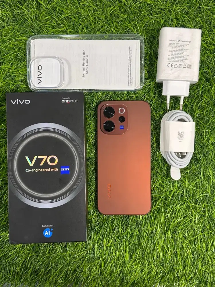VIVO V70 5G 12/512gb like new