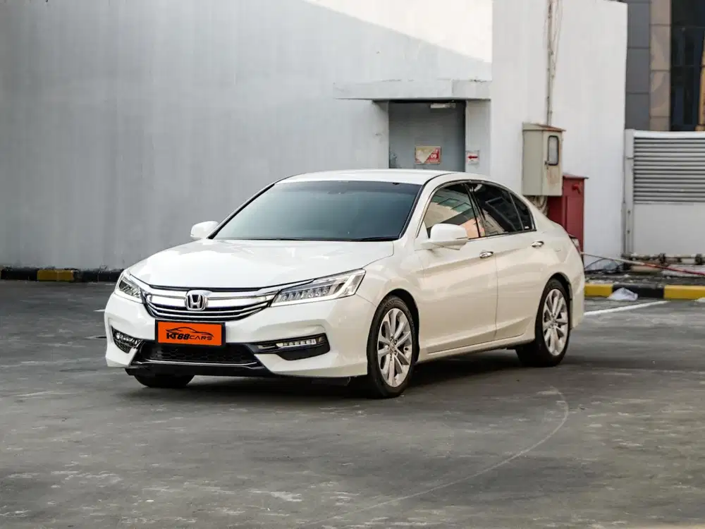 Honda Accord 2.4 VTIL Matic 2017 putih genap