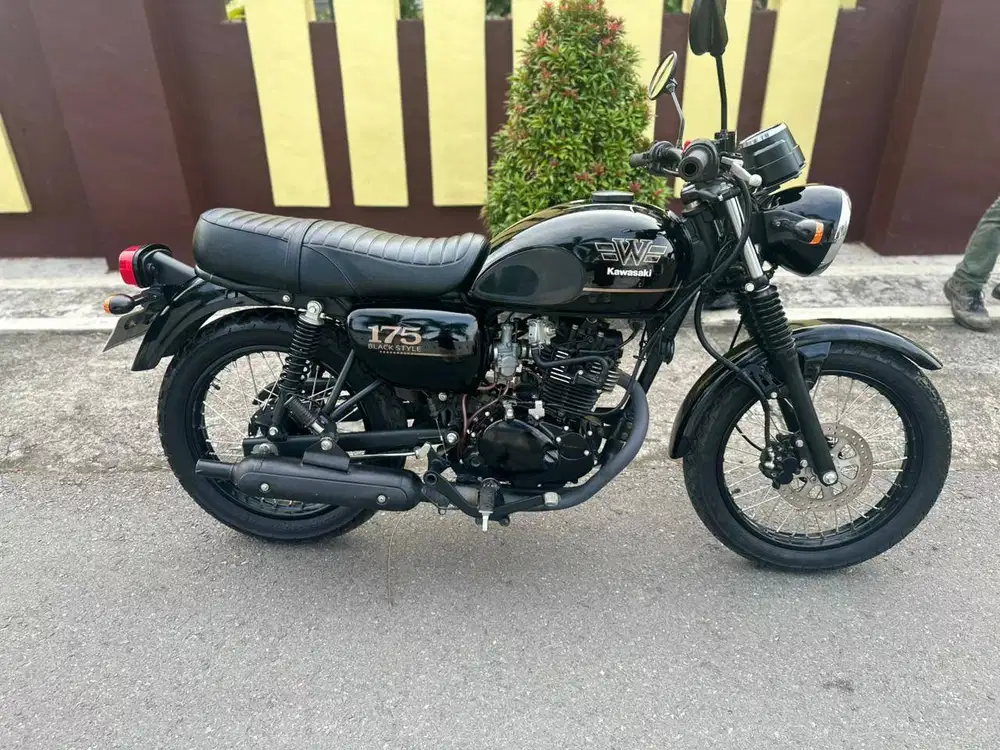 Kawasaki W-175 Tahun 2024