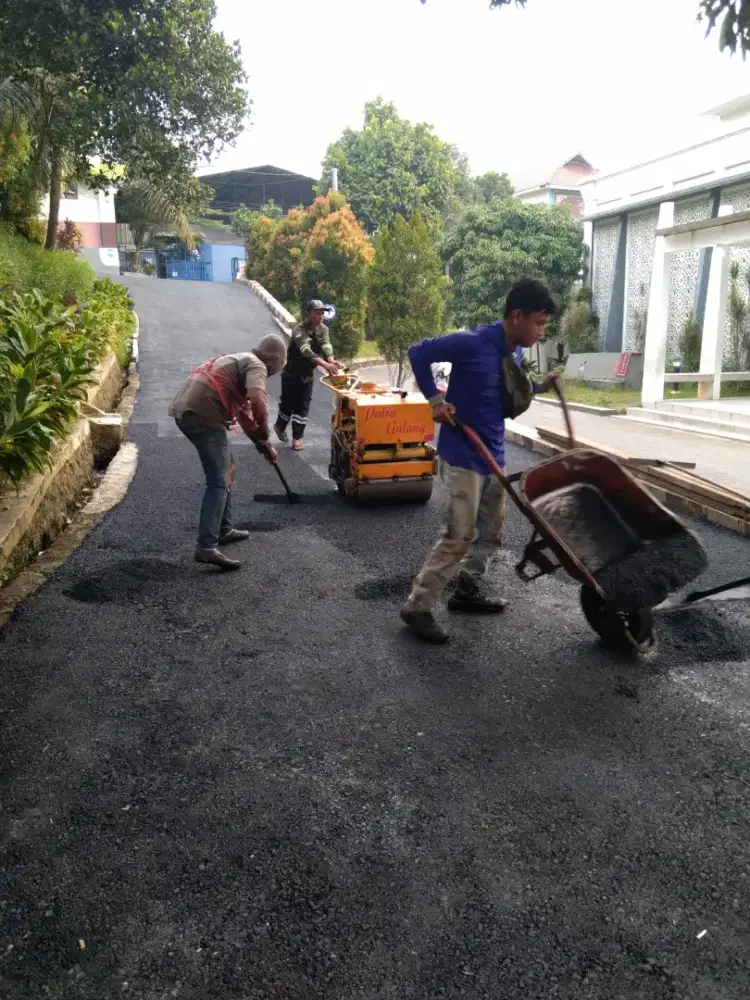 Aspal hotmix pondok pesantren Citayem Depok