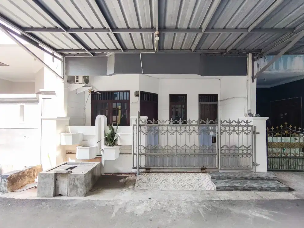 Rumah LB 100 SHM dekat Living Plaza Kota Harapan Indah J-44426