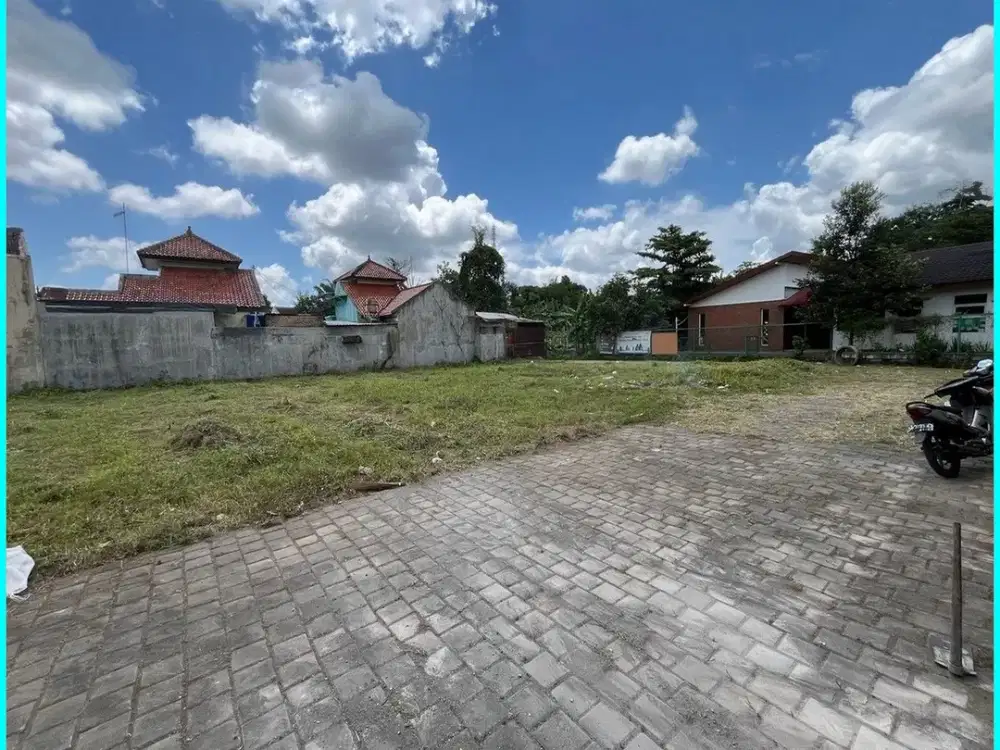 Tanah Jogja di Monjali Dekat Monumen Jogja Kembali