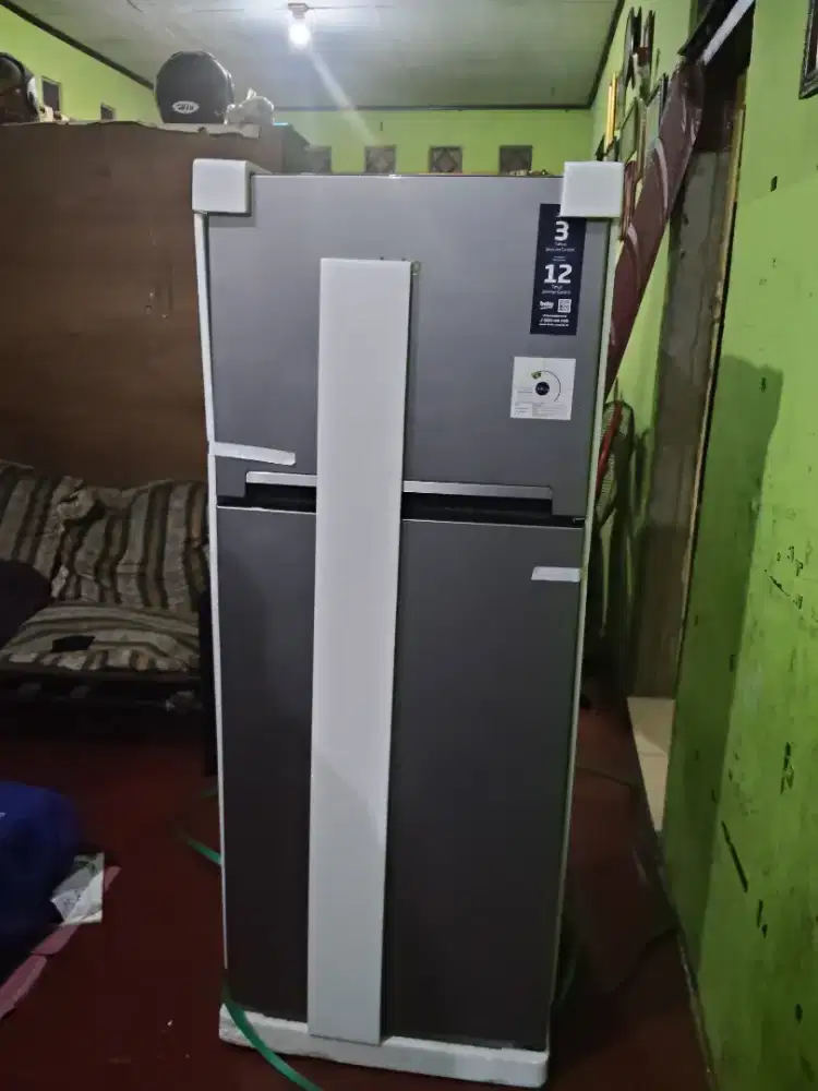 Mraahh kulkas 2pintu 200lt