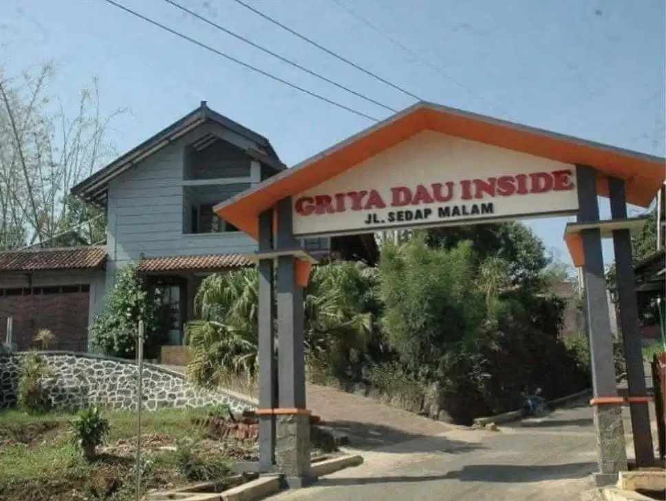 Dijual Rumah konsep Villa Batu Malang