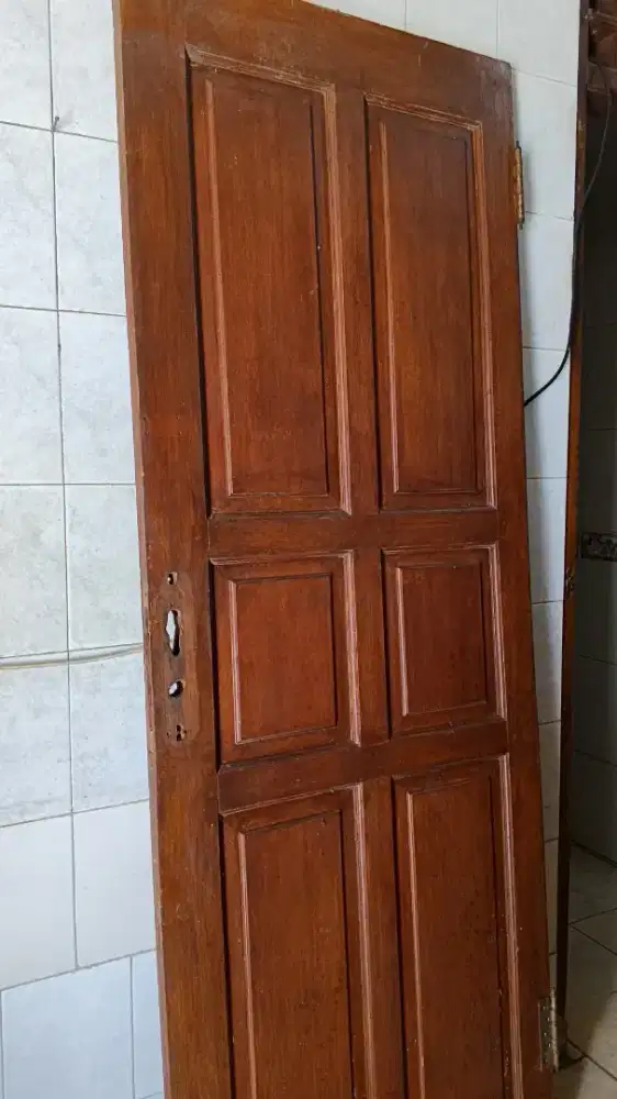Pintu dan jendela