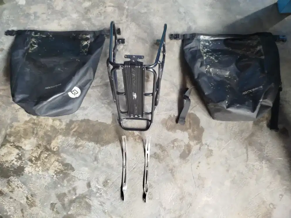 Rak Pannier Topeak & Tas Pannier Rockbross 10L