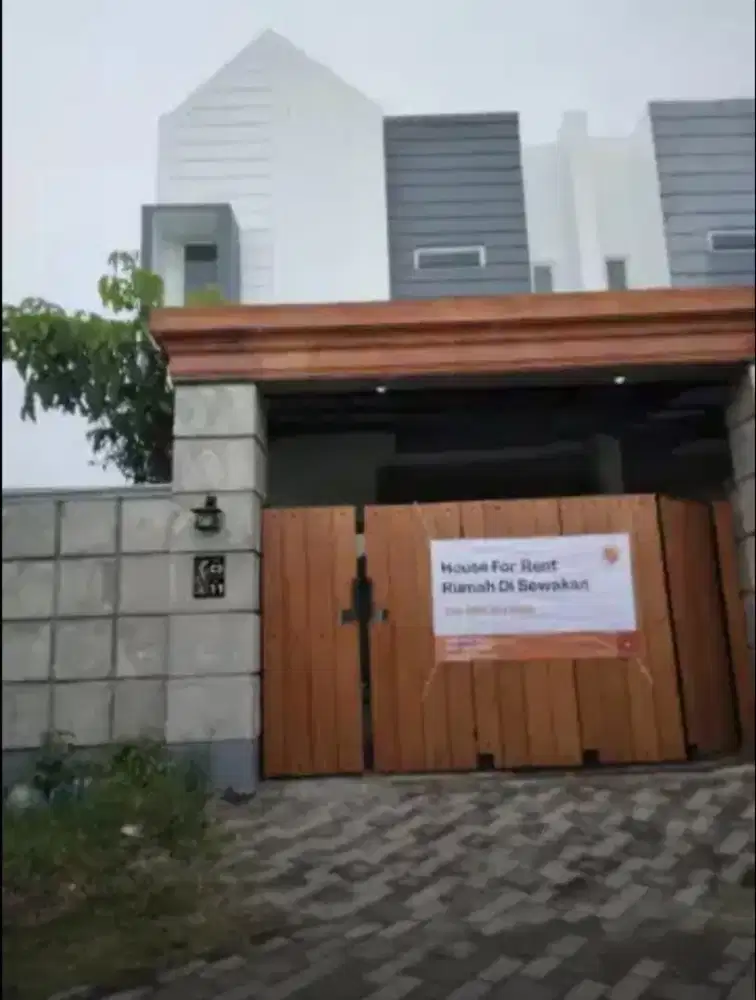 Di jual rumah full furnish 2 lantai buduran sidoarjo