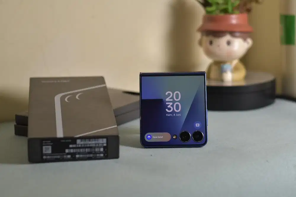 Samsung Z flip 7 256Gb resmi sein